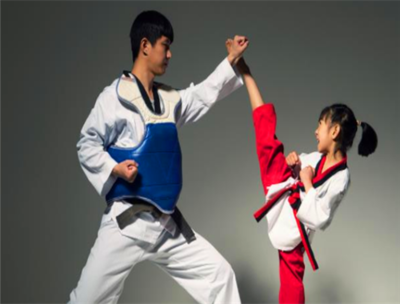 卓越跆拳道館--以人為本的從業(yè)態(tài)度力求向客戶提供好的產(chǎn)品