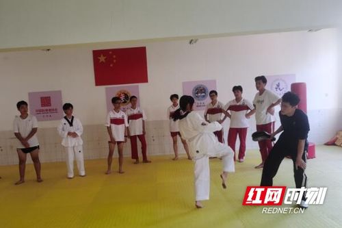 以道育人，以武強身——桃花源一中跆拳道運動進校園紀實